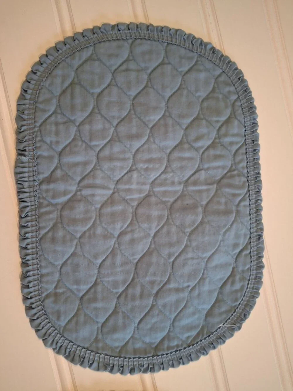 Set of 4 Blue Quilted Oval Placemats Ruffle Trim Farmhouse Cottage Chic